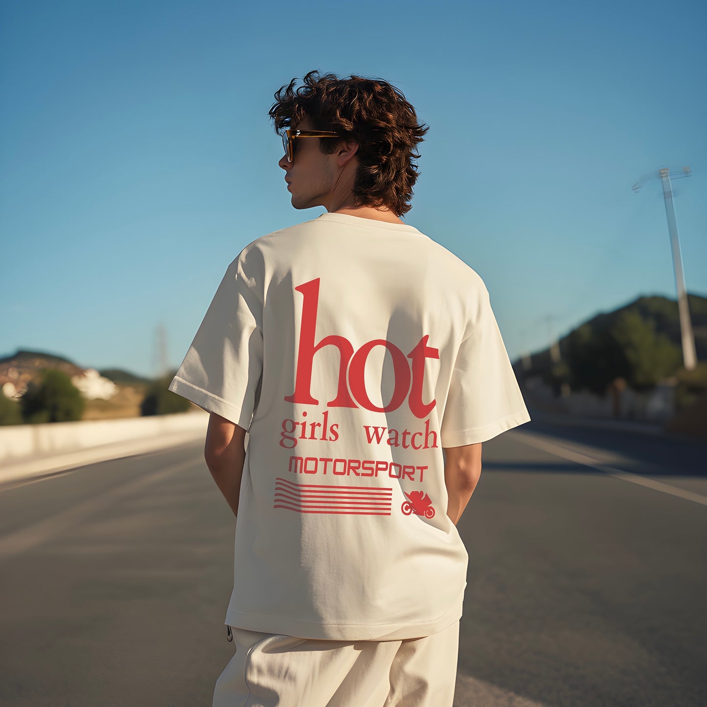 "HOT GIRLS WATCH MOTORSPORT" OVERSIZED T-SHIRT