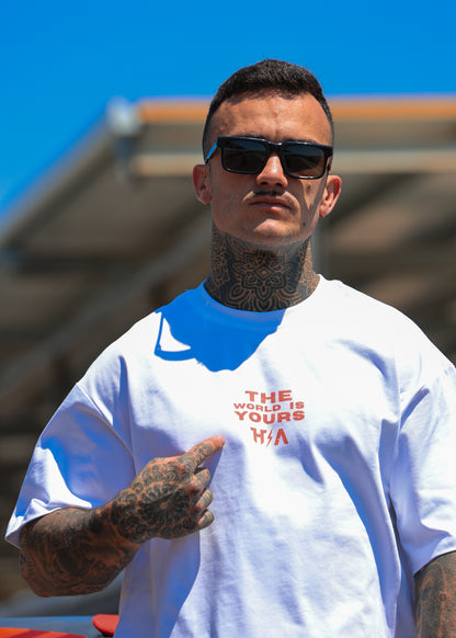 WHITE 'THE WORLD IS YOURS' OVERSIZED T-SHIRT